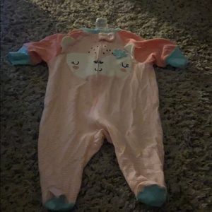 Baby girl clothes- size of a newborn , clean